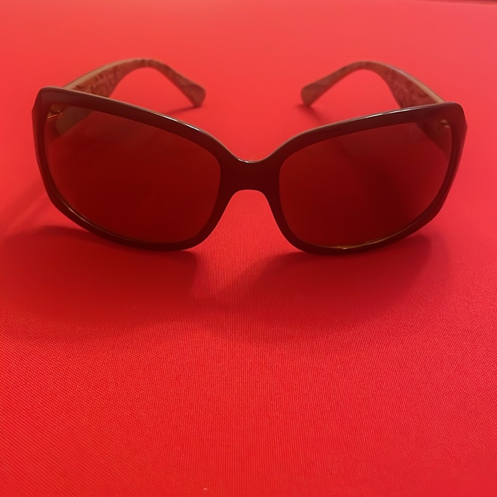 Excellent condition women’s Coach Ginger sunglasses with case